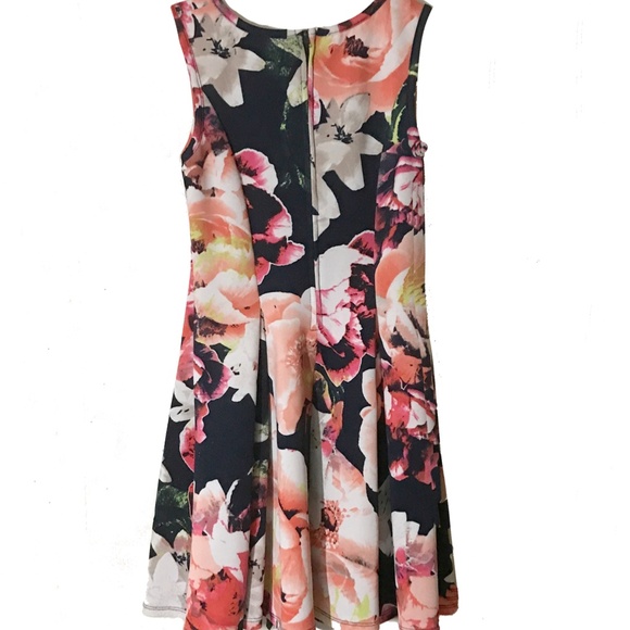 Emerald Sundae Girl's Floral Dress Size 8 - Picture 2 of 3